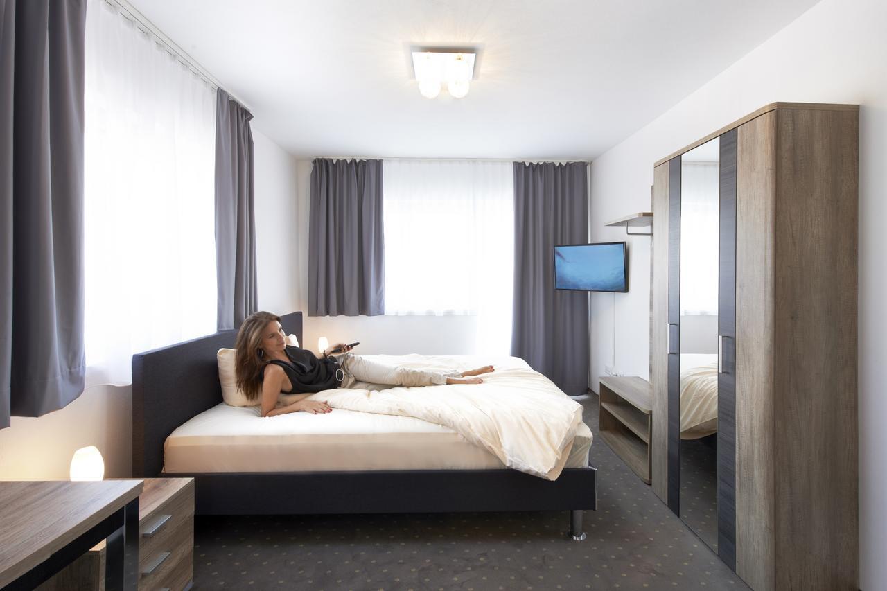 Hotel New In Gaimersheim Eksteriør bilde