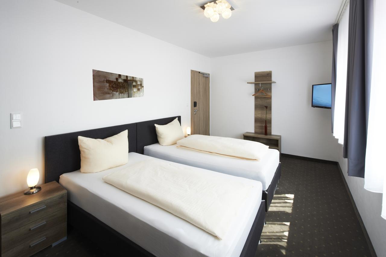 Hotel New In Gaimersheim Eksteriør bilde