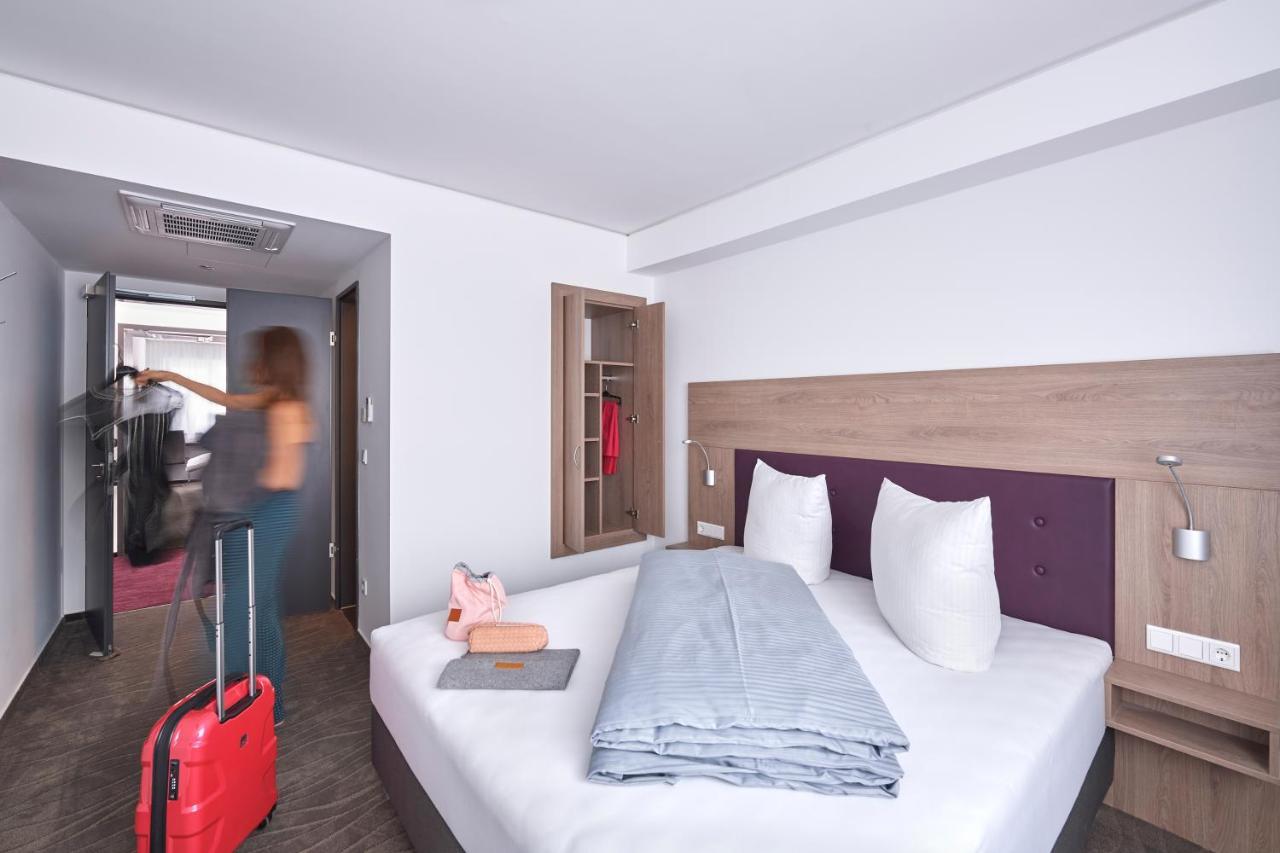Hotel New In Gaimersheim Eksteriør bilde