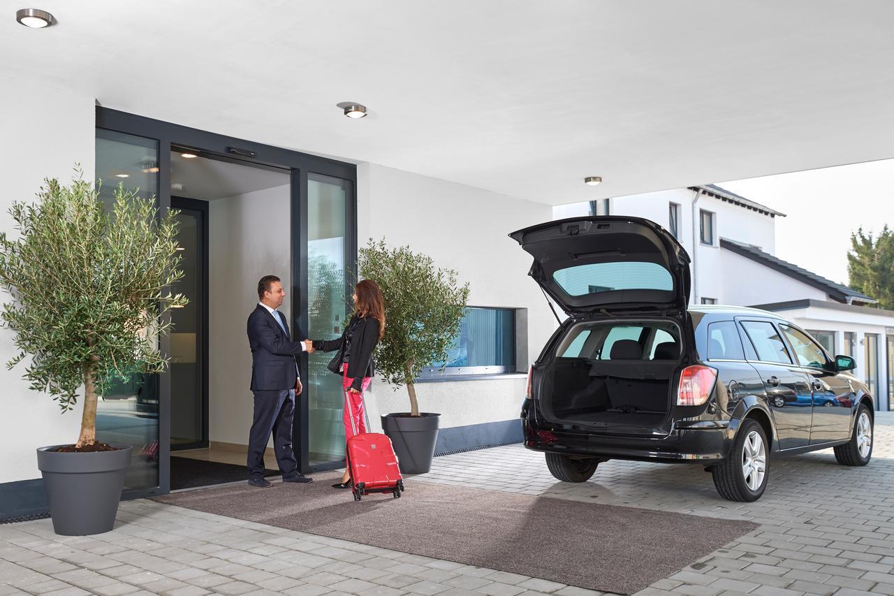 Hotel New In Gaimersheim Eksteriør bilde