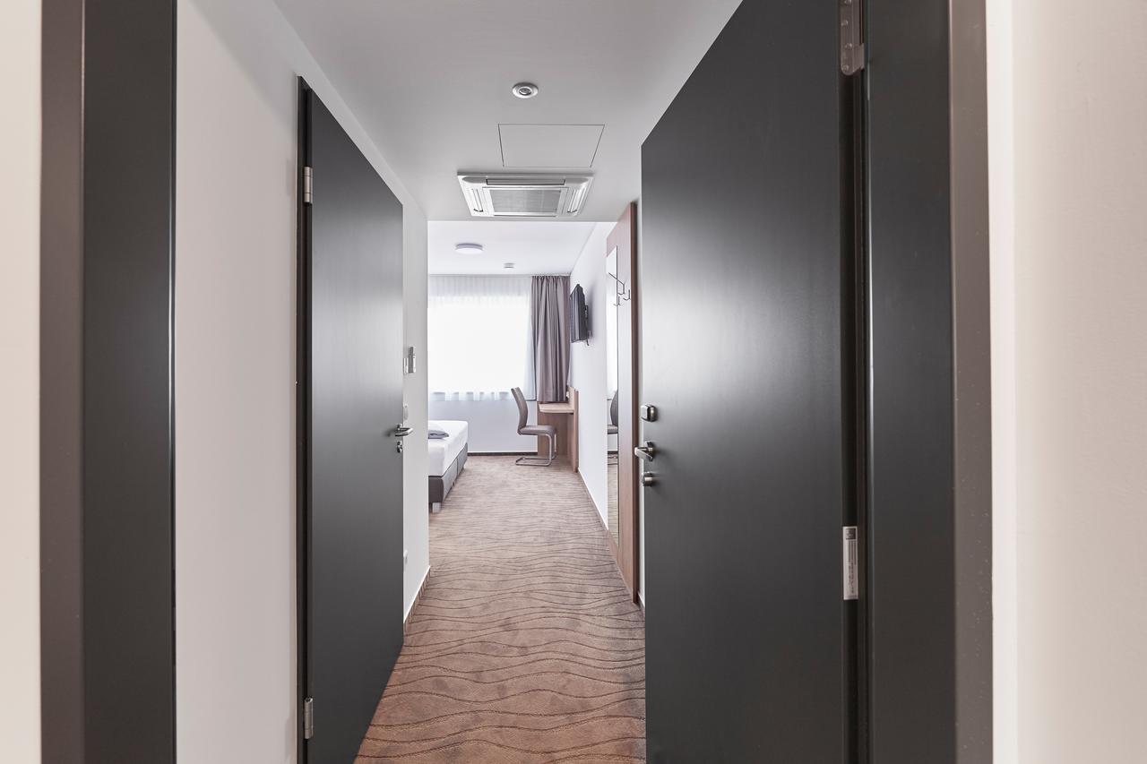 Hotel New In Gaimersheim Eksteriør bilde